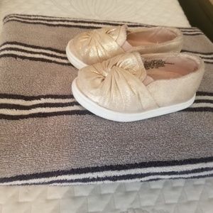 Size 5 toddler shoes